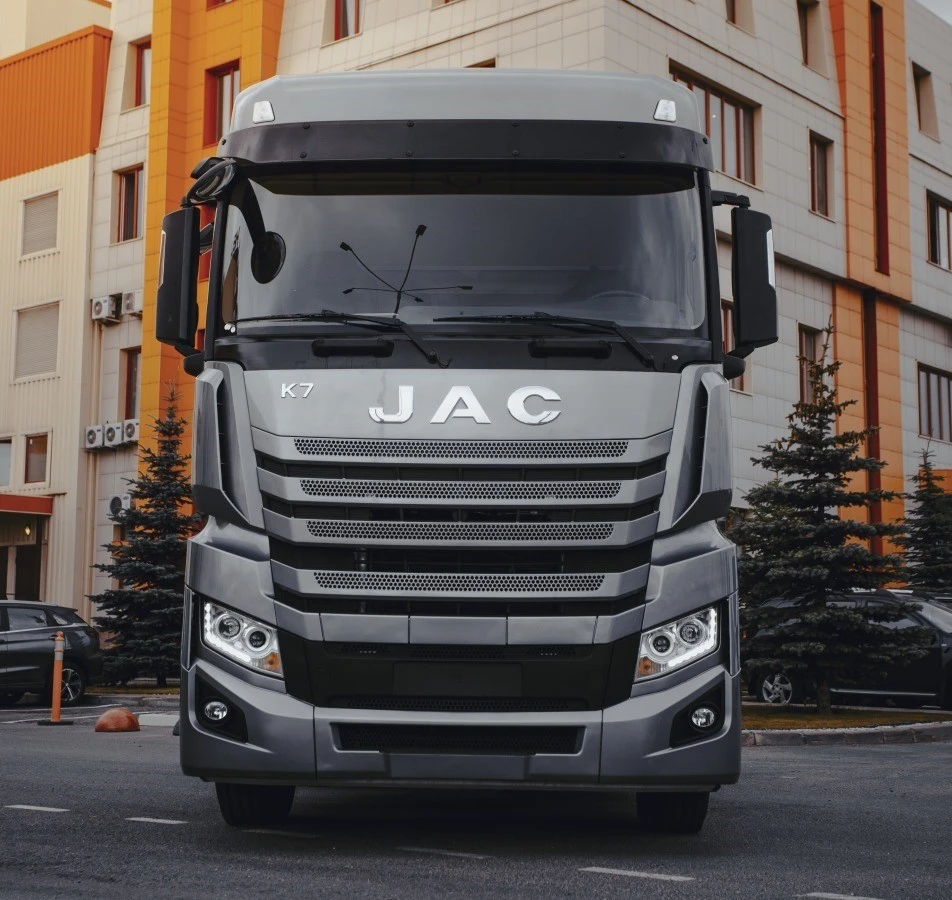 Седельный тягач JAC K7 — фото, цена, характеристики