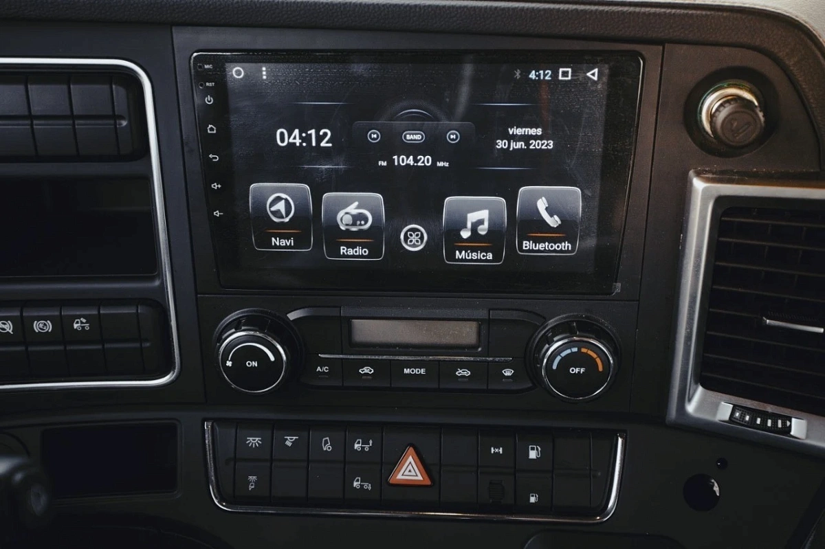 Седельный тягач JAC K7 — фото, цена, характеристики