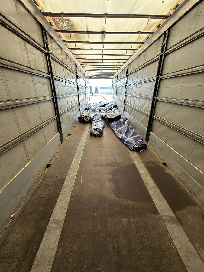 Полуприцеп штора Schmitz Cargobull SCS 24/L E B — фото, цена, характеристики