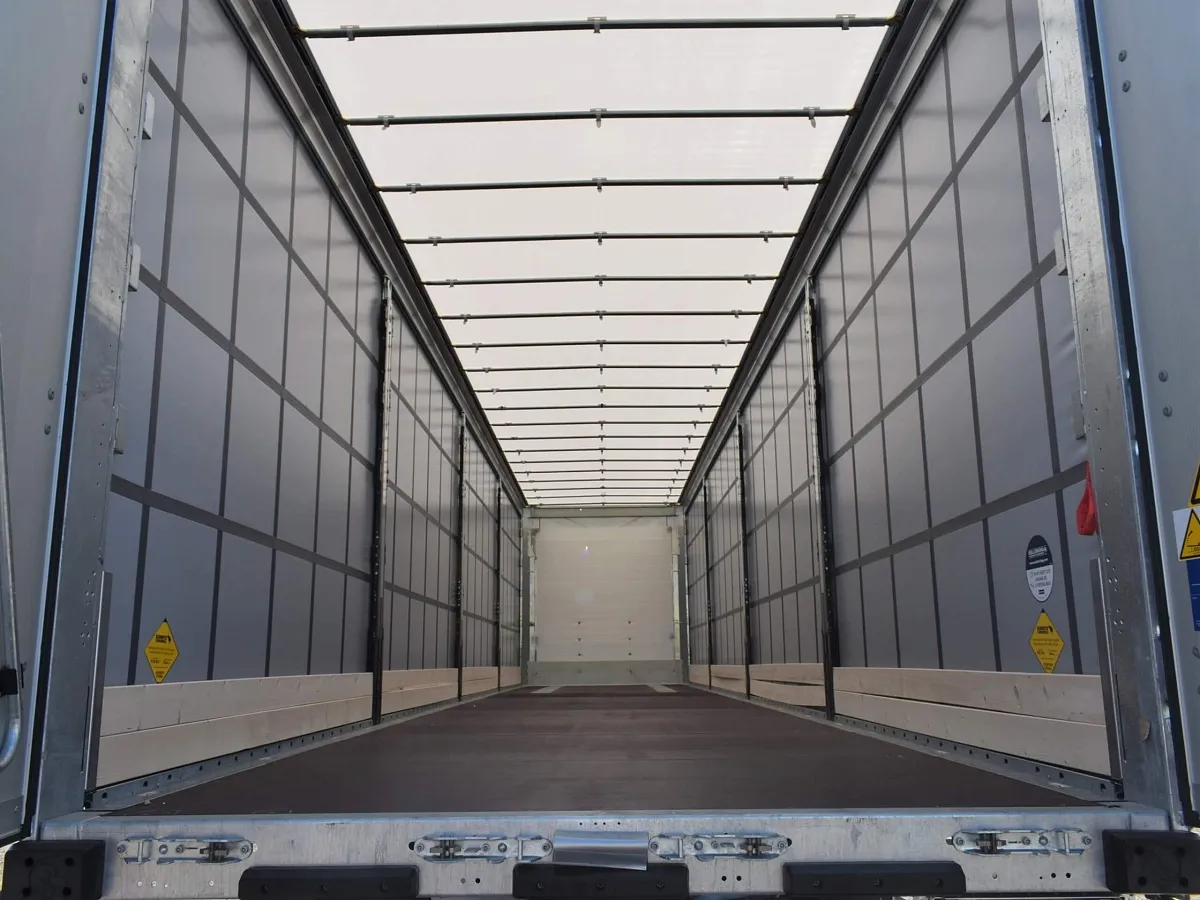 Полуприцеп штора Schmitz Cargobull SCS TIR — фото, цена, характеристики